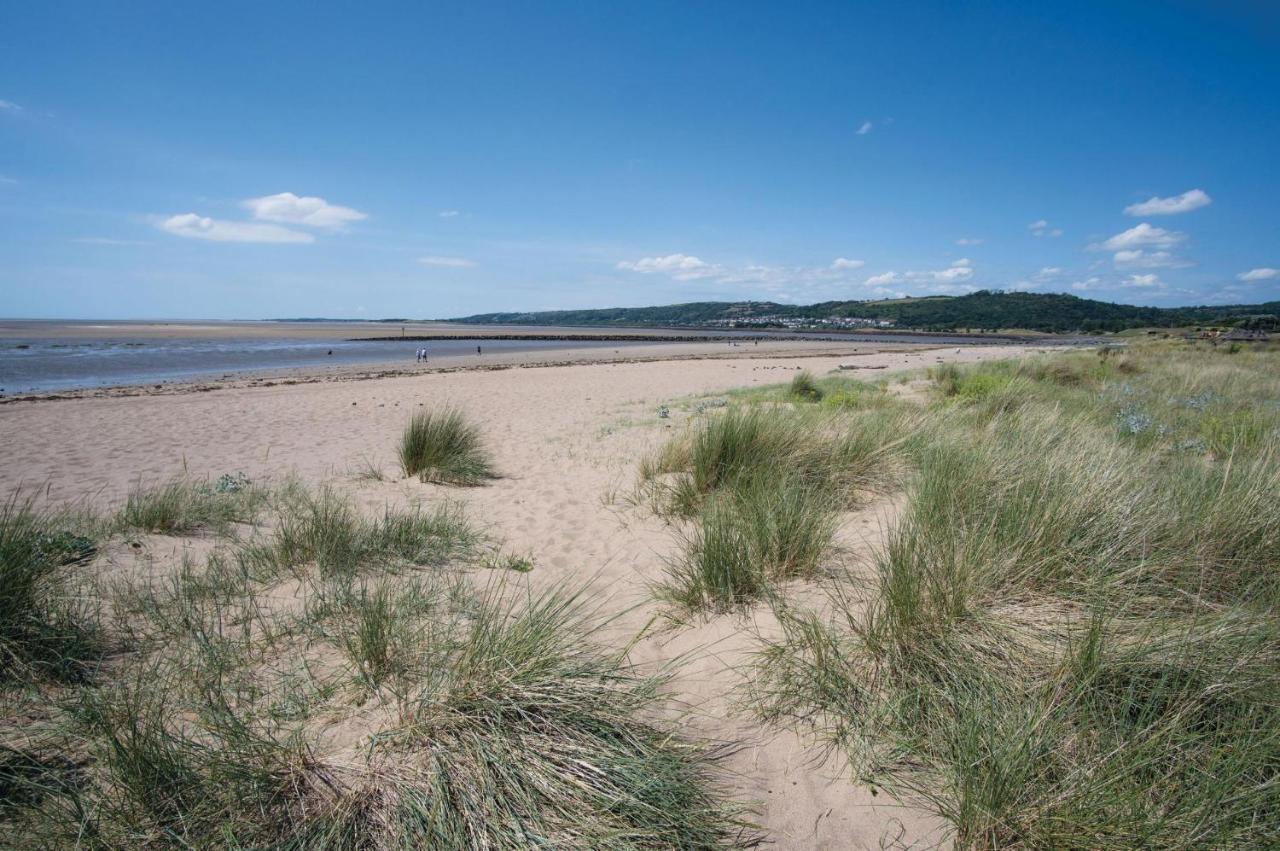 Beach View - 2 Bedroom Apartment - Llanelli Exteriér fotografie