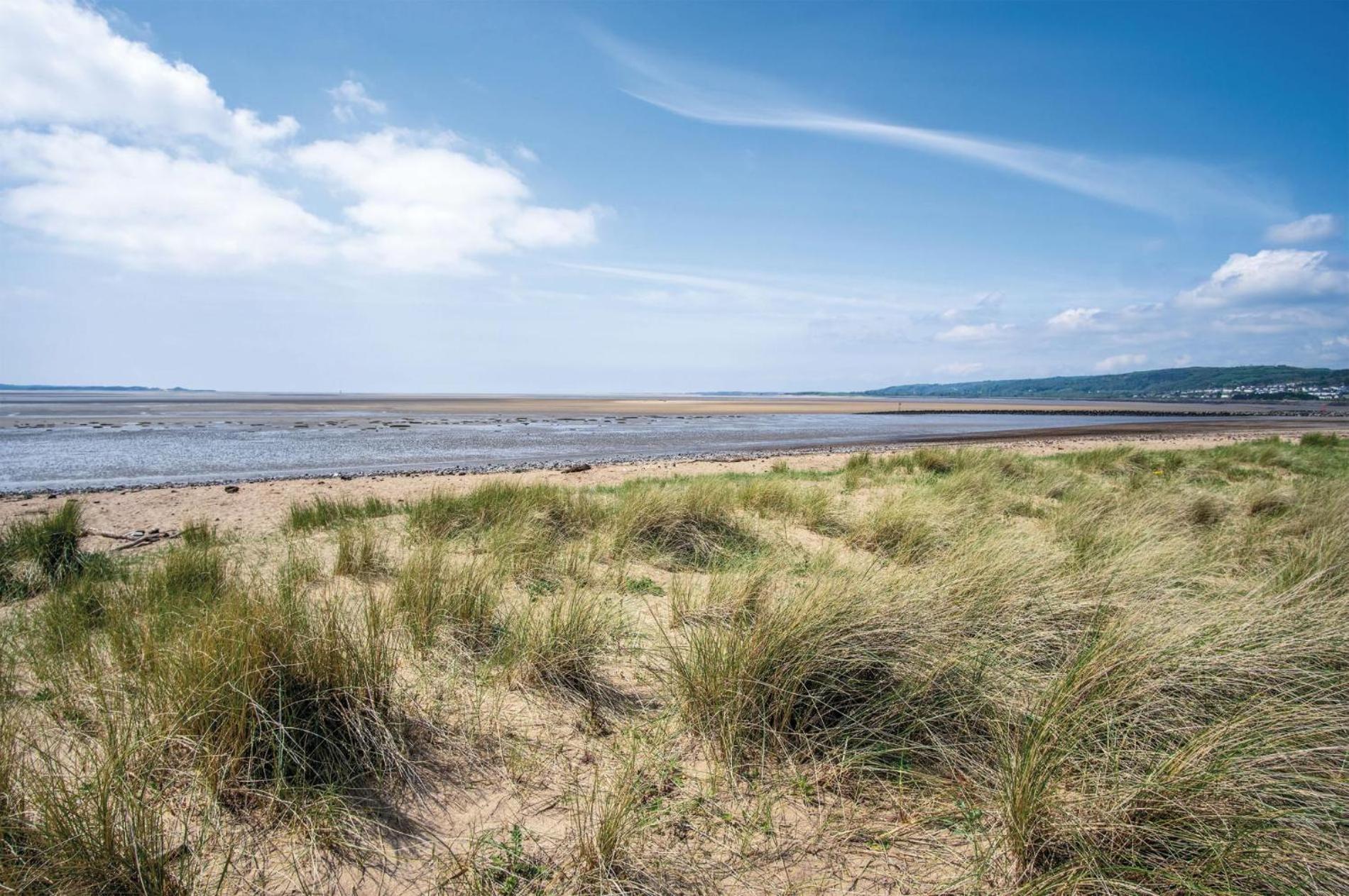 Beach View - 2 Bedroom Apartment - Llanelli Exteriér fotografie